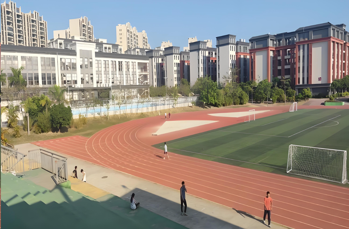 汕尾华大实验学校