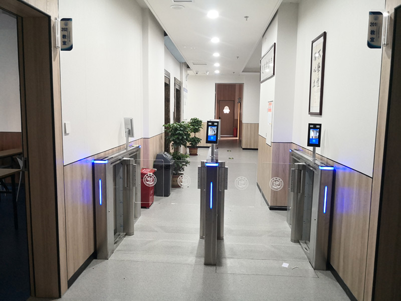 Huizhou education and training fast door